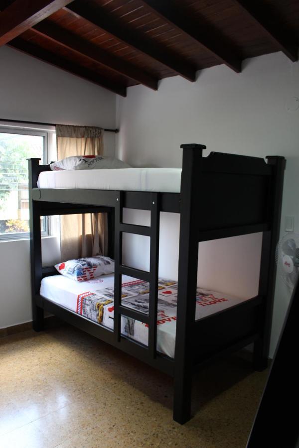 Casa Estadio Medellin ! Apartamentos Renovados En Excelente Ubicacion Laureles Estadio Esterno foto