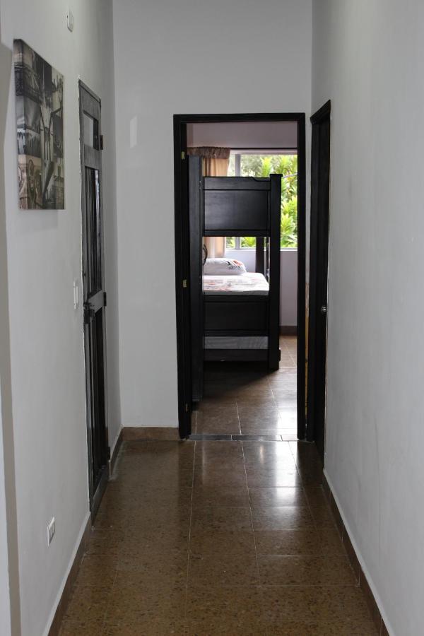 Casa Estadio Medellin ! Apartamentos Renovados En Excelente Ubicacion Laureles Estadio Esterno foto